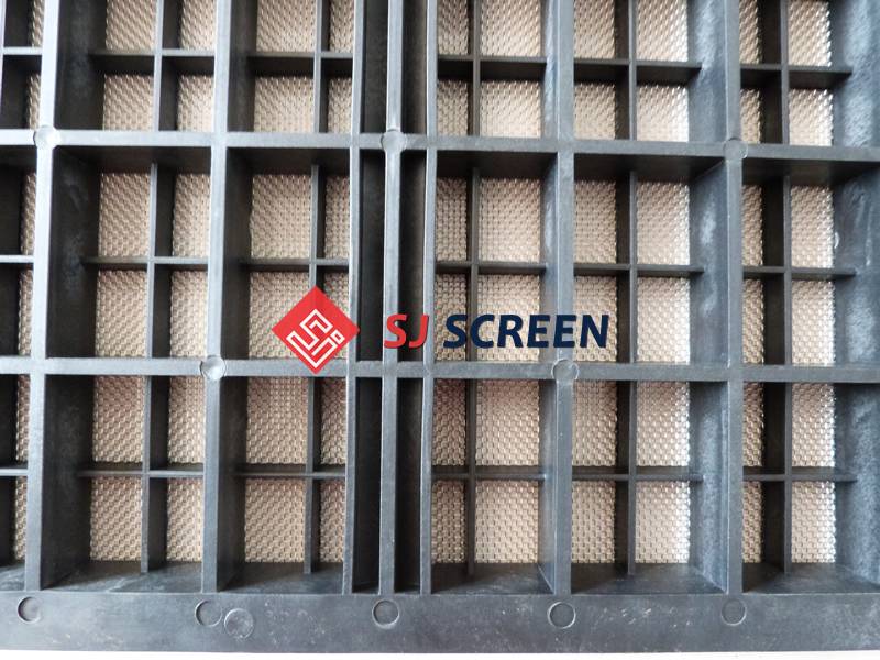 Brandt VSM 300 scalping screen replacement with composite framework.
